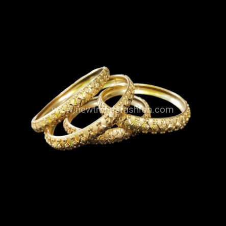 25 FORMING BANGLES SET OF 4 - Image 3