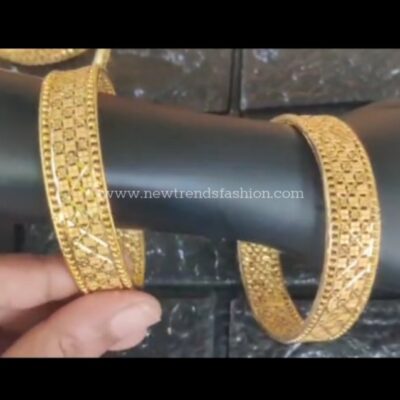 38 Gold forming bangles