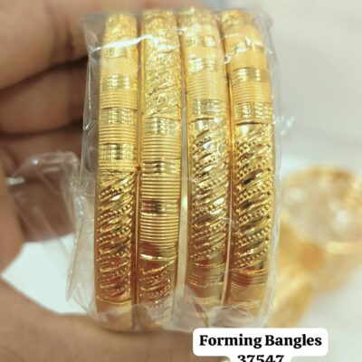 85 Gold forming jewellery