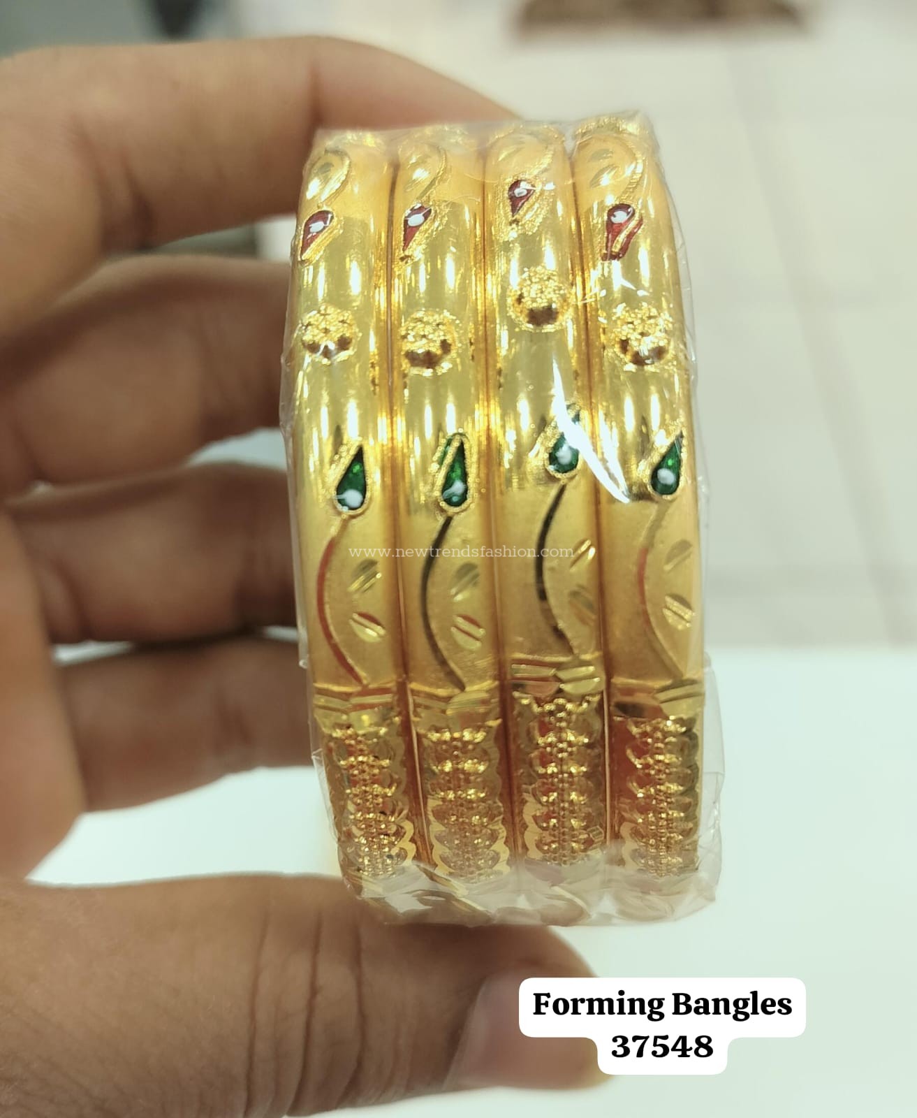 88 Gold forming jewellery