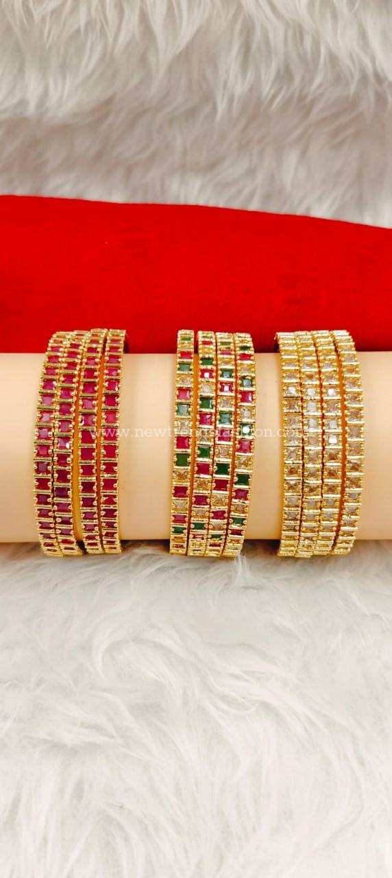 109 Set of 4 bangles