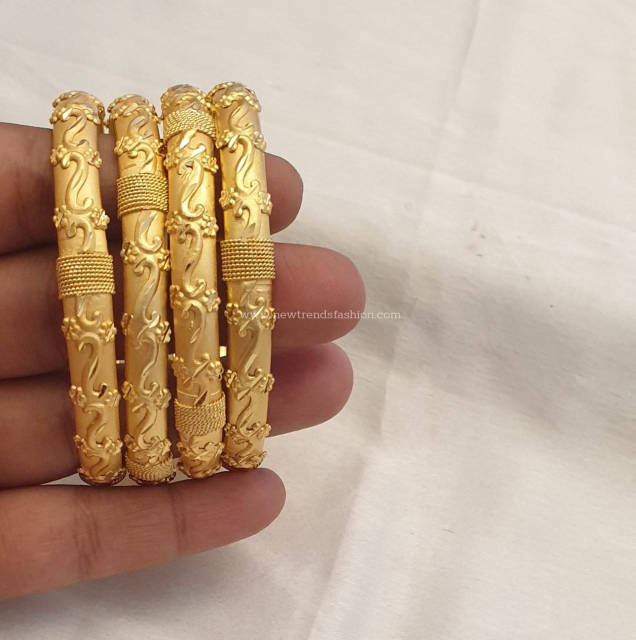 111 Gold forming bangles set of 4