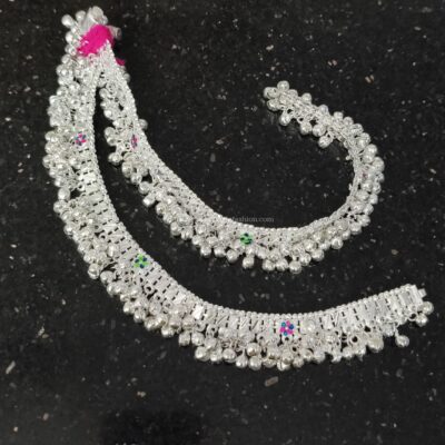 48. Anklet