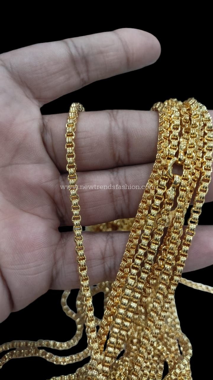 31 Micro gold plated interlocking chains