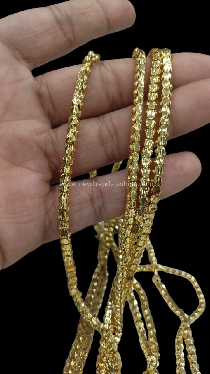 32 Interlocking heart patterns chain