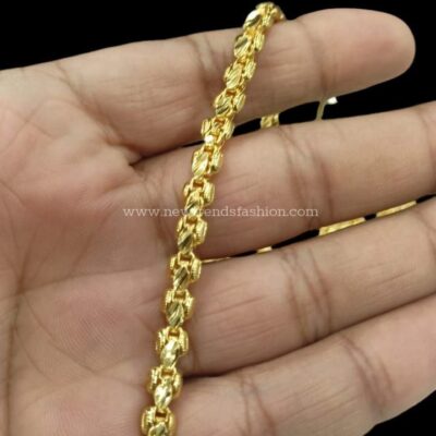 40 Interlocking patterns chain