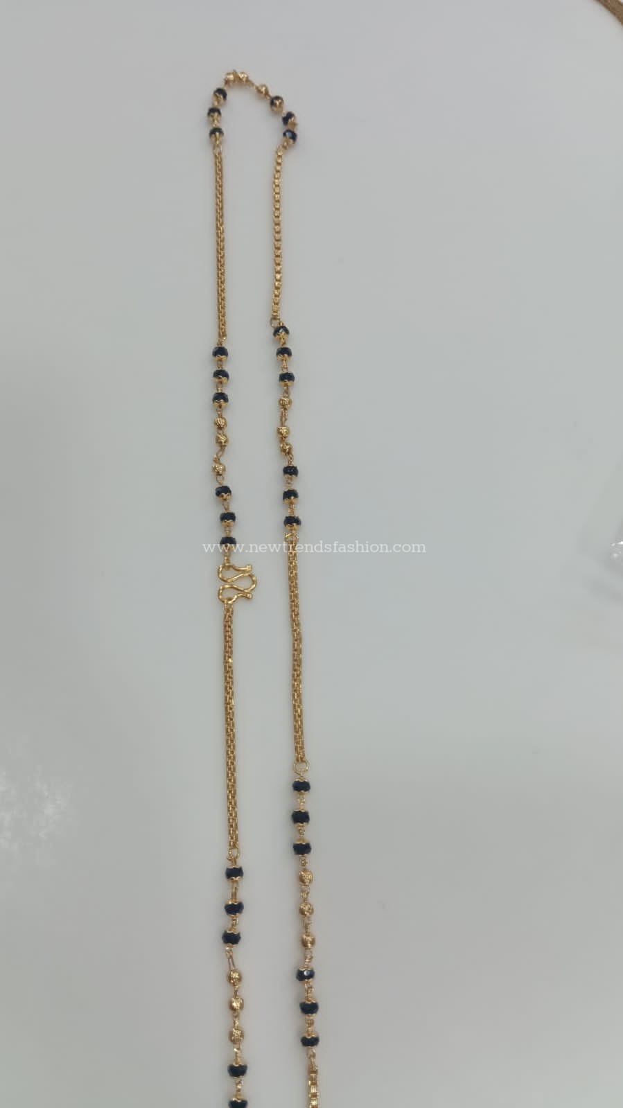 83 Black beads chain