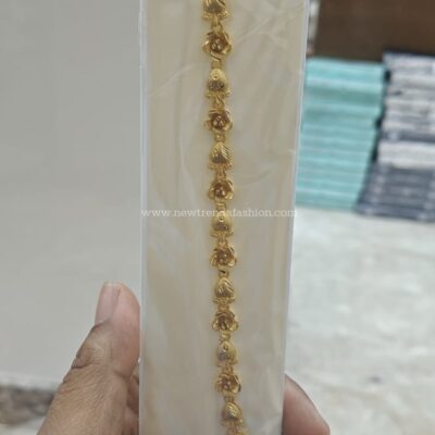 26 Flower bracelet
